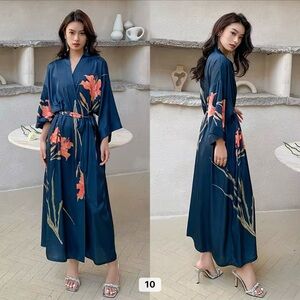 Floral Kimono Robe in Navy Blue